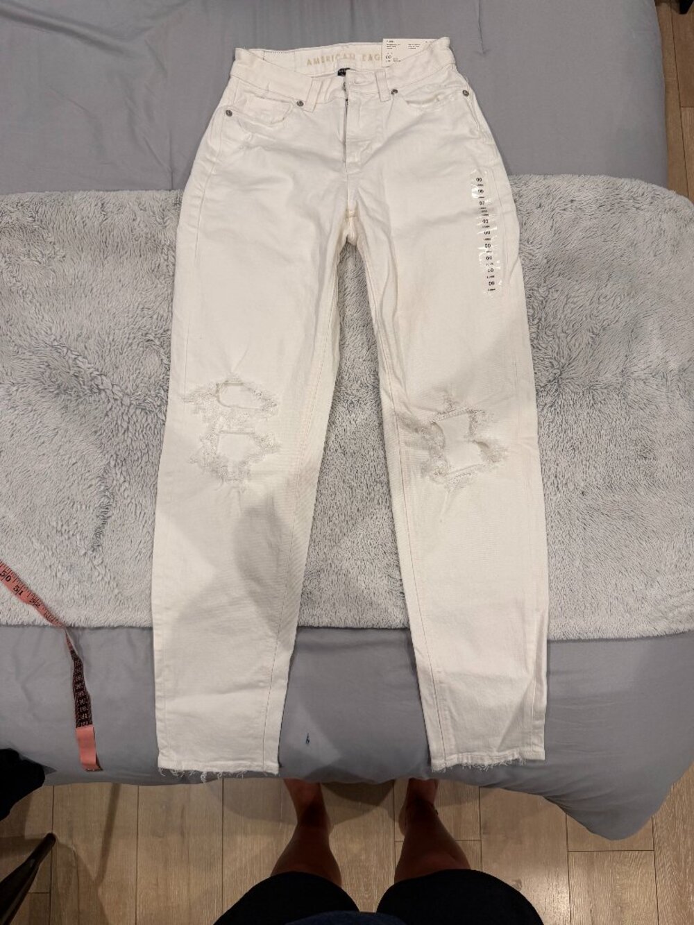 White American Eagle Jeans